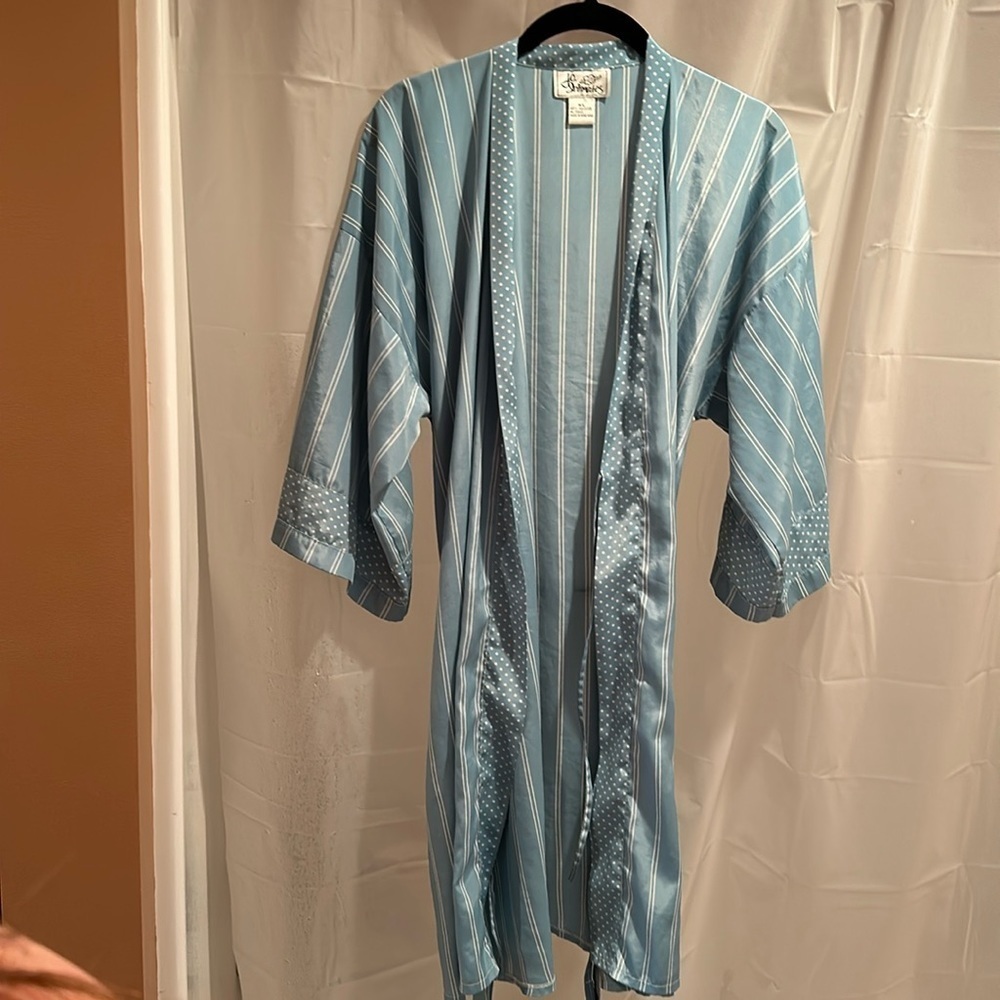 J.O. Intimates Blue Robe Size M/L - Picture 4 of 4